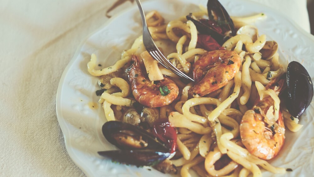 Strozzapreti met zeevruchten – recept uit Pasta Grannies, deel 2